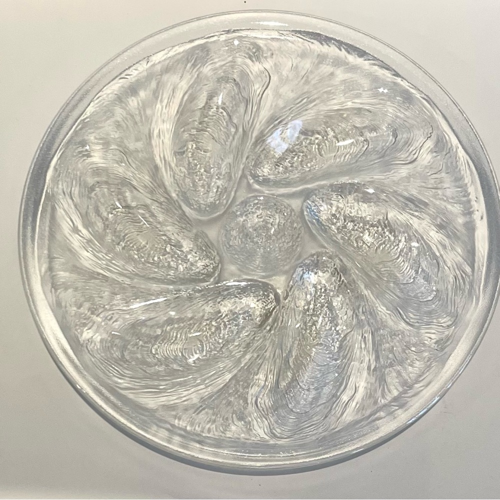 Set of 4 Vintage 1970s clear glass Arcoroc Oyster Plates
